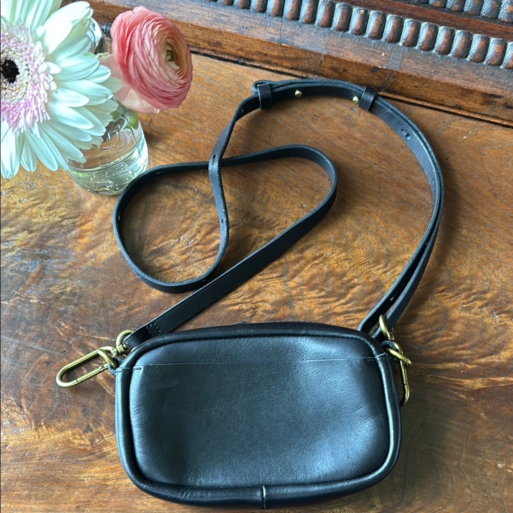 The Leather Carabiner Mini Crossbody Bag - Picture 6 of 11